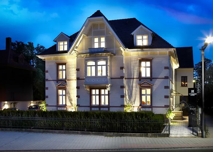 מלון Villa8 וילינגן-שוונינגן
